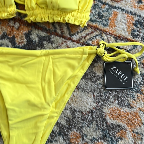 NWT Zaful Yellow Strapless Ribbed Tie Back Ruffle Bikini - Picture 3 of 8